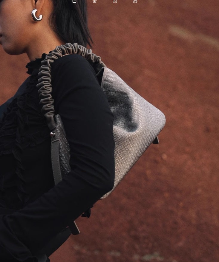 IUBALLET Chic Yamano Shoulder Grey Bag - LEAF.
