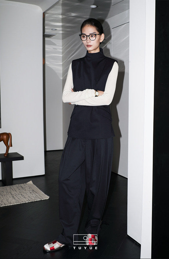 TUYUE stand-up collar and shoulders slim fit casual vest- TRACIE.