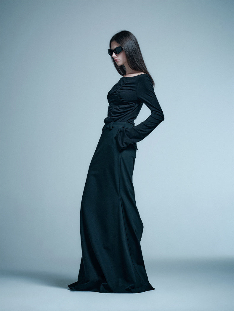 ANNAKIKI BLACK FOUR-POINTED STAR RUFFLED SLIM TOP-YUTO