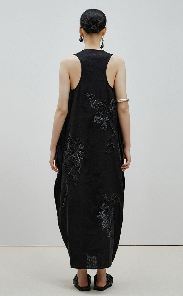 ZHUCHONGYUN Embroidery Sleeveless Deep U Neck Loose Dress--KAORI.