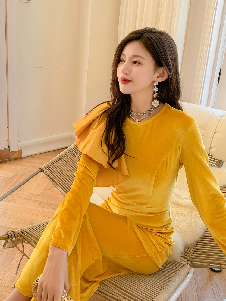 DOLLY Elegant Velvet Crew Neck Long Sleeve Ruffle Long Banquet Dress-PELKA