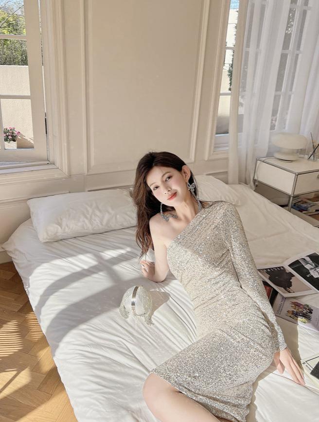 DOLLY Luxury Slant Collar Long Sleeve Sequin Slim Fit Backless Dress-IU