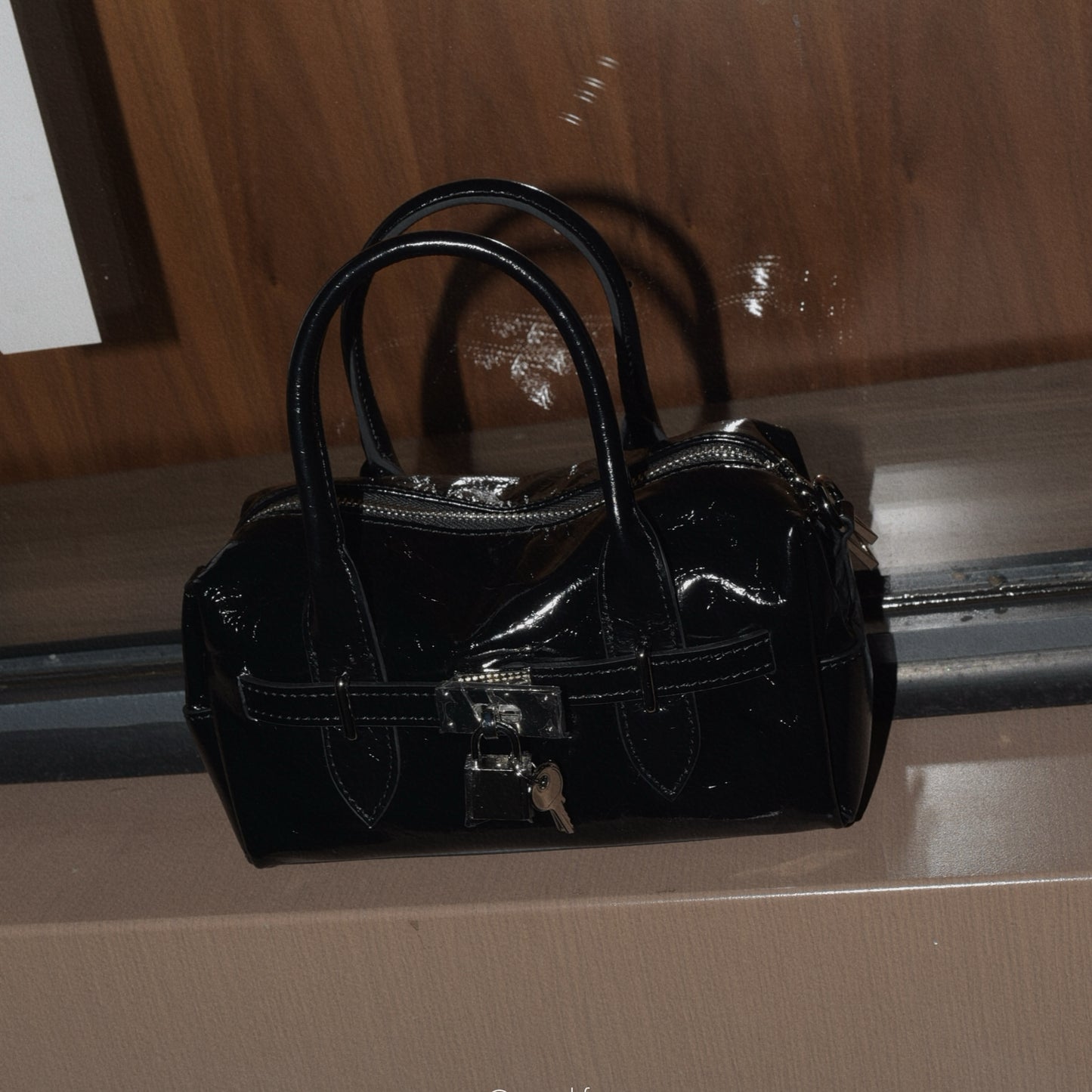 IUBALLET Elegant One-shoulder Black Small Leather Bag - PEACE.