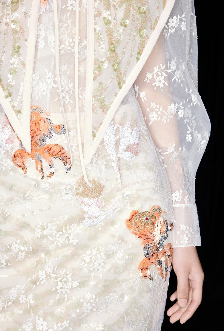 M essential Mackay designer label Jinghui embroidered lace-up trim collar - BABE.