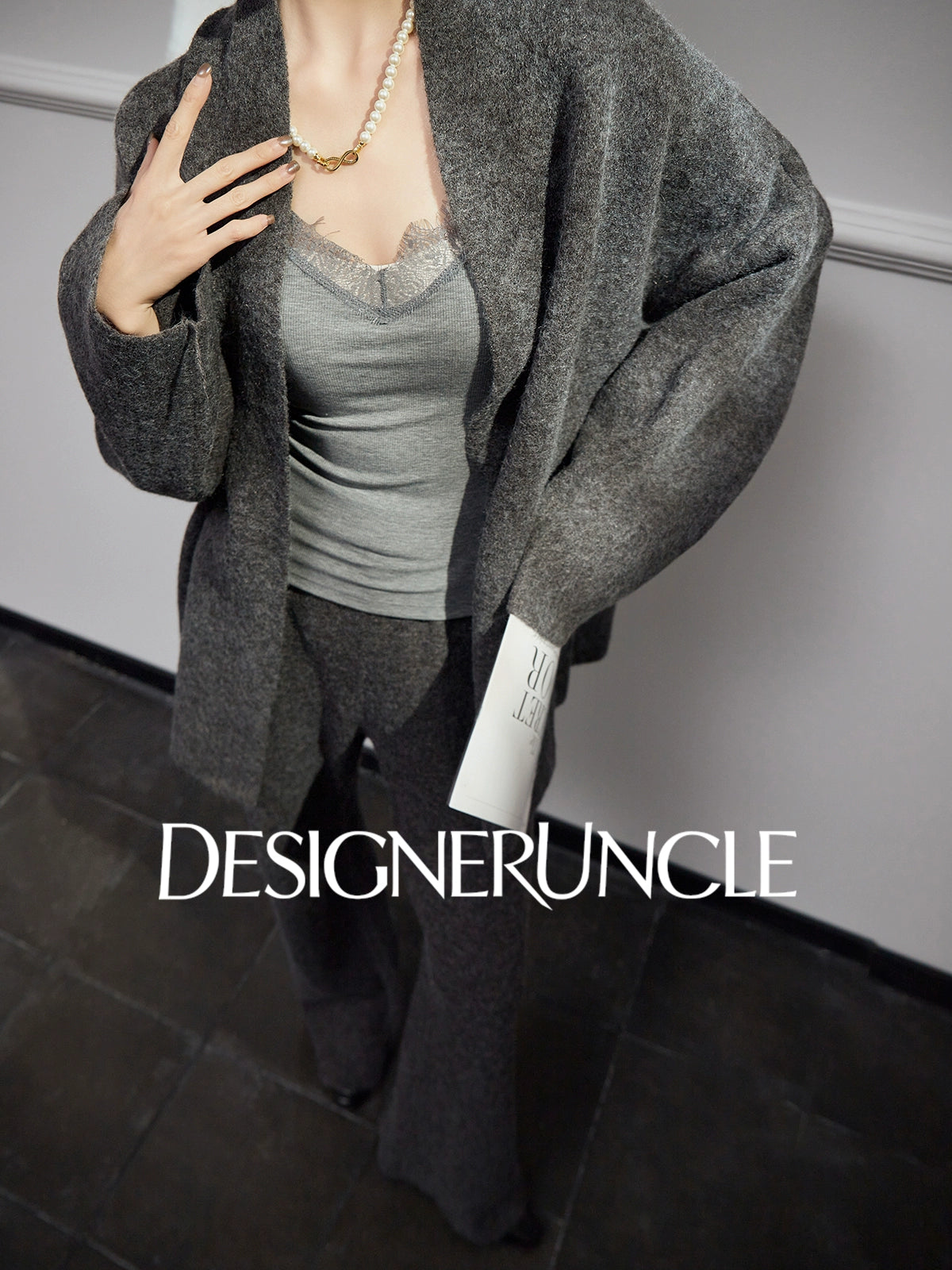 DGU "Ink Luxury" women's knitted suit autumn new high-end commuting versatile loose slimming set - Charlotte