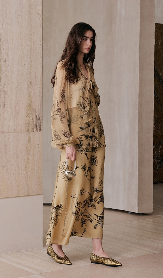 M essential Wise & Elegant Relaxed Resort Silk Flowing Streamer Print Skirt-SELVARA.