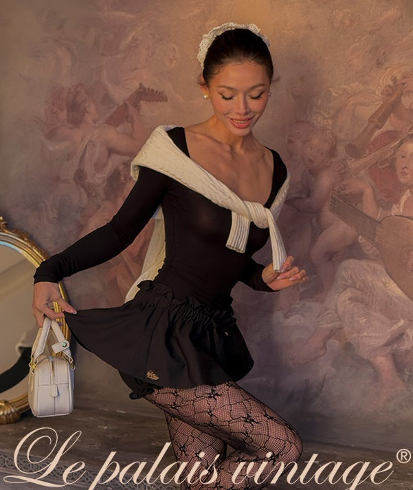 Le Palais Vintage White Twist V Tie Hood Slim Fit Sweater-KEN.