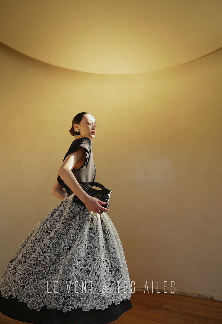 LE VENT&TES AILES  handmade Lush 100 cotton 3d flower short-sleeved top-Lyra