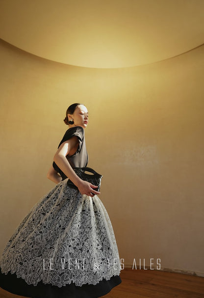 LE VENT&TES AILES  handmade Lush 100 cotton 3d flower short-sleeved top-Lyra