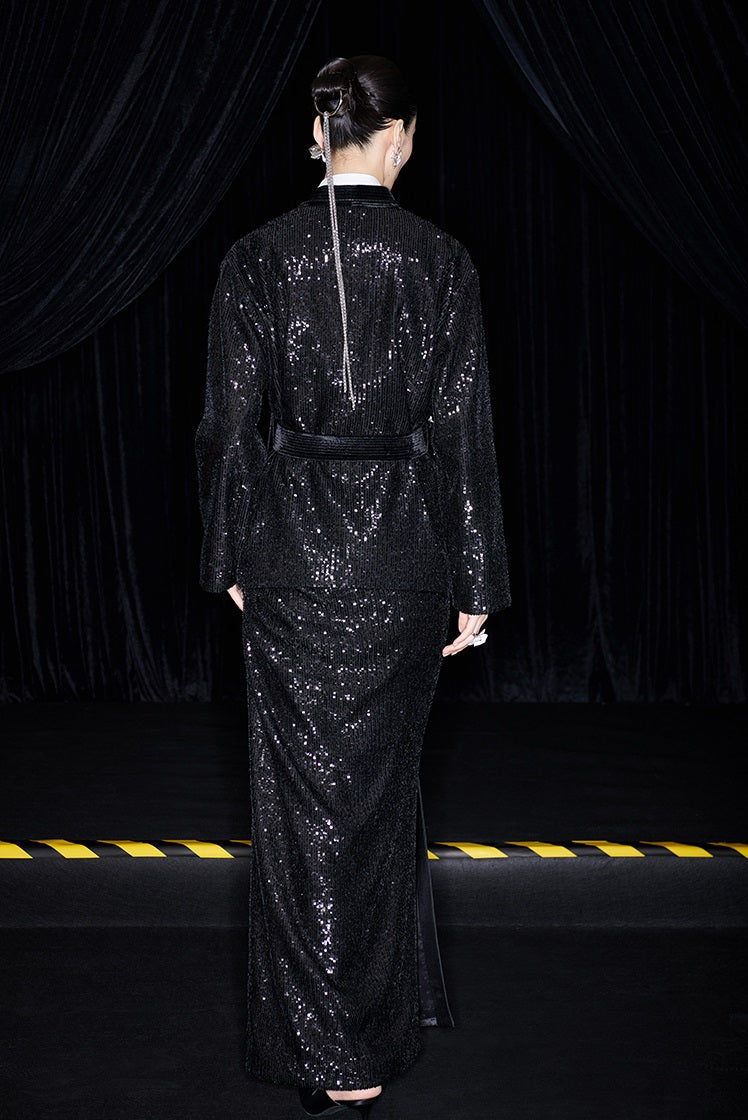 M essential Mackay designer Jingye embroidered fabric layered robe - STATE.