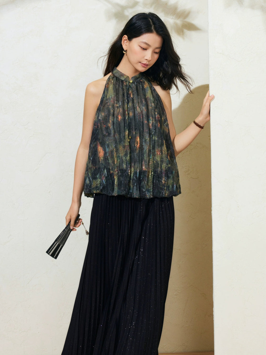 SUSHE Light Chinese smudge halter neck off-the-shoulder chiffon top -TESS