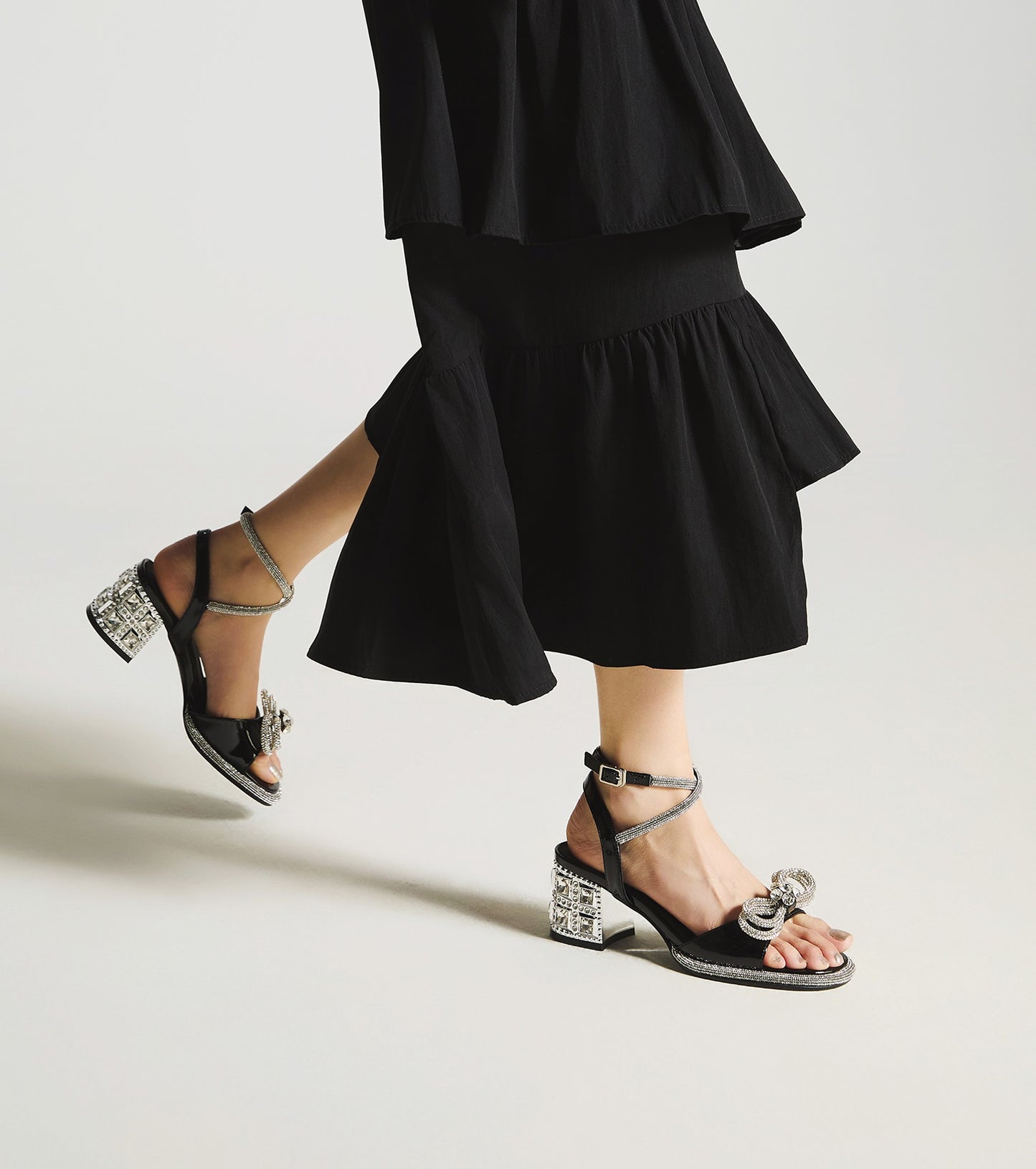 SHOESZOOO Straight Line Rhinestone Thick Heeled Sandals with Bow - GRIT.