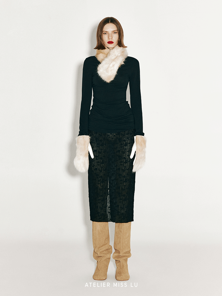 AtelierMissLu Autumn/Winter 2024 Warm Faux Fur Scarf - TRAVIO