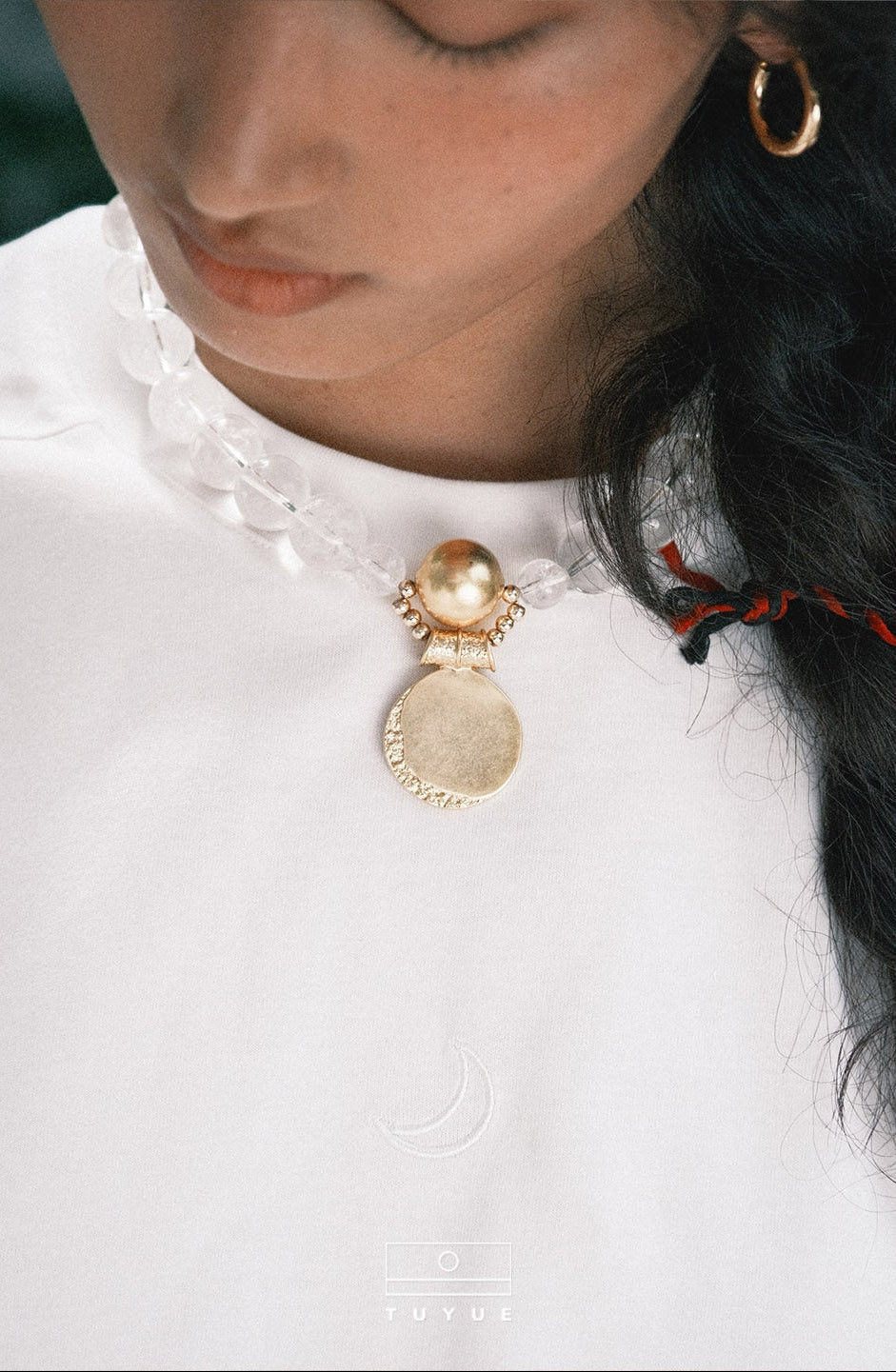 TUYUE natural white crystal round ball moon phase structure necklace - LILY.