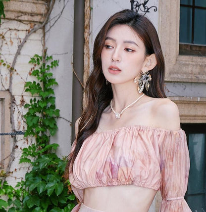 DOLLY Elegant Black and Gold Flower Pattern Clip Chic Earrings-EMELIA