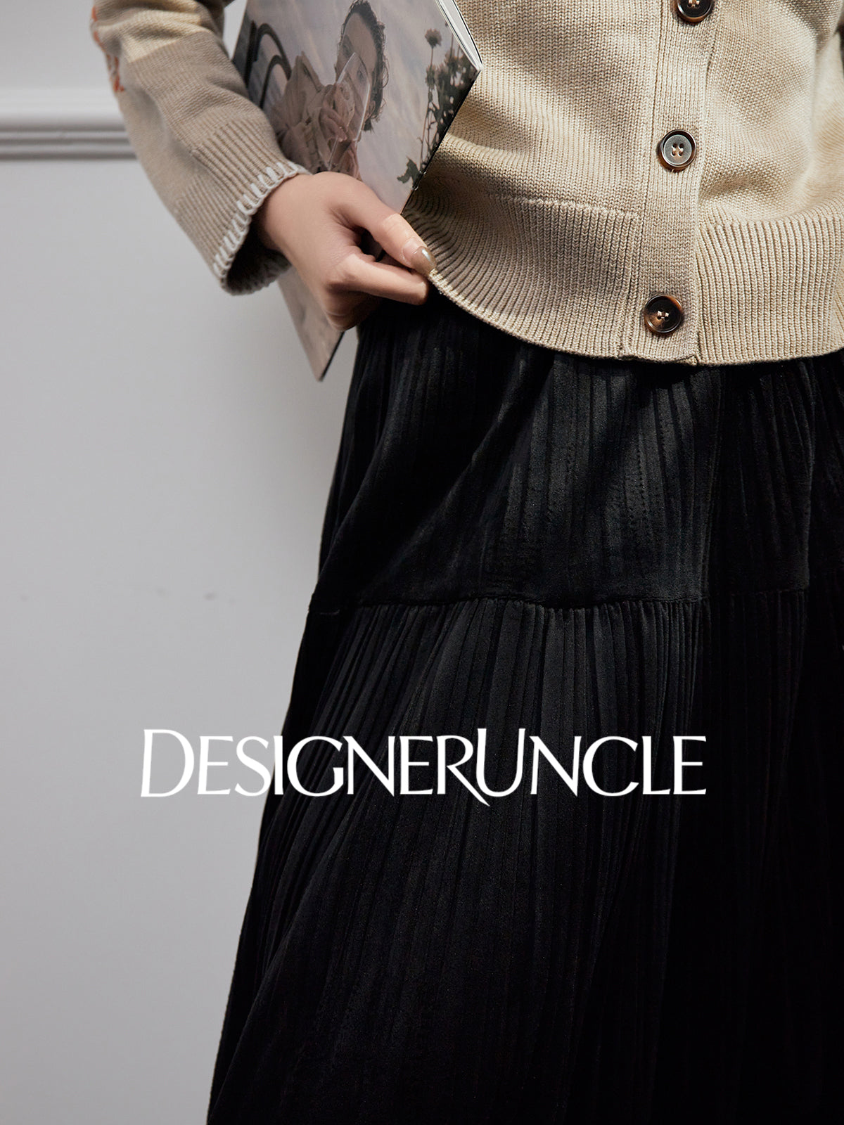 DGU "Lanmo" black high-waisted new pleated long skirt looks slim and versatile - Charles.