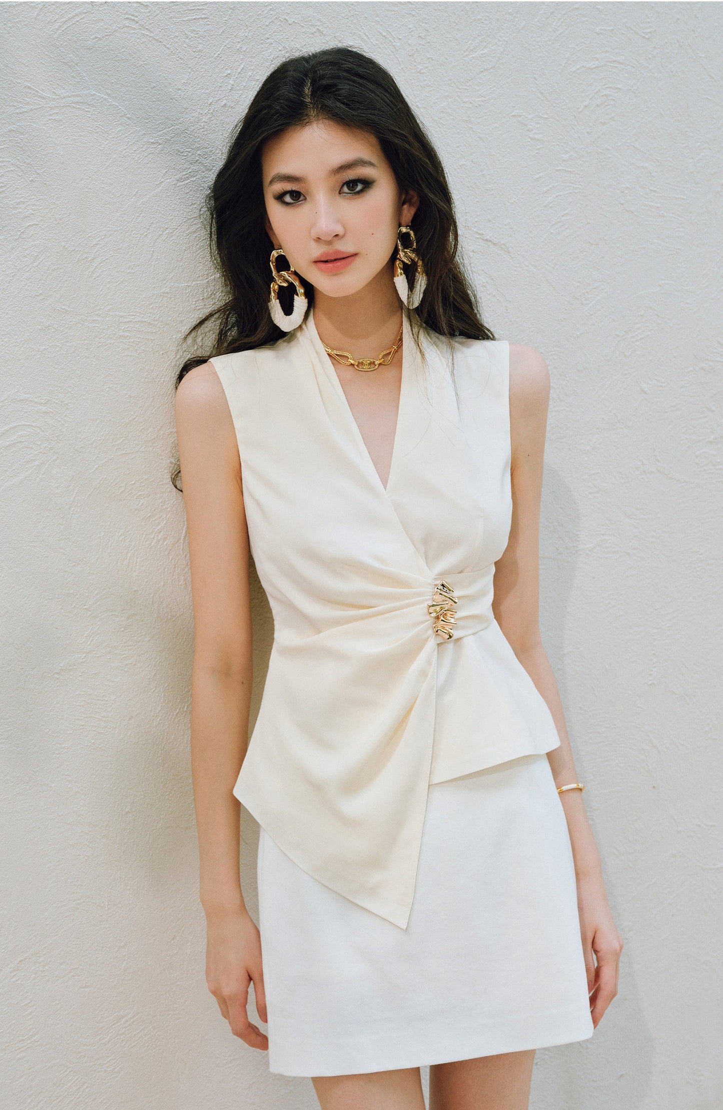 WANGXO | Innovative Weaving Texture Overlapping V-Neck Sleeveless Top -KEIA