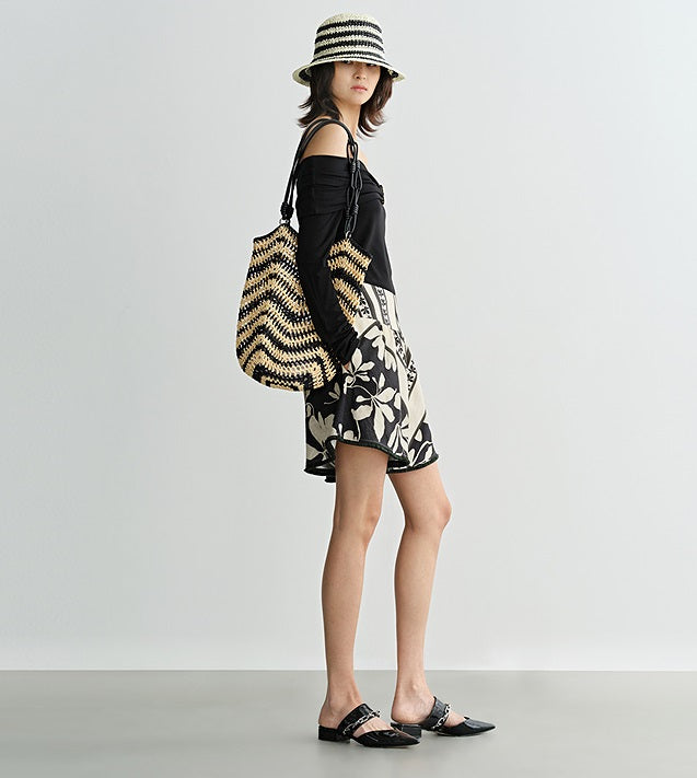 COMME MOI summer black and white print wide waistband shorts - BRONZE.