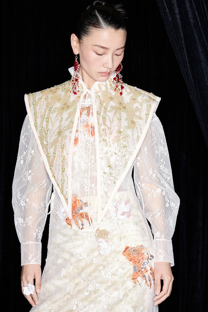 M essential Mackay designer label Jinghui embroidered lace-up trim collar - BABE.