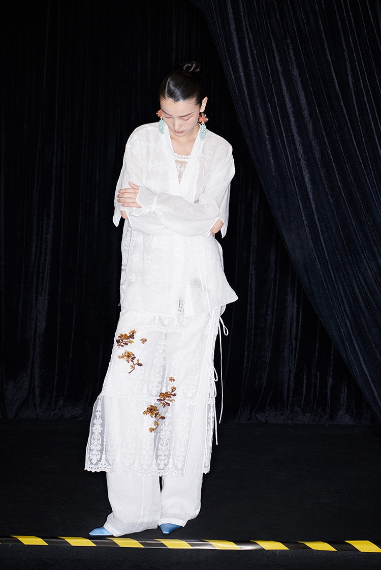 M essential Mackay designer Zen One Linen layered lace-up top - ANTSY.