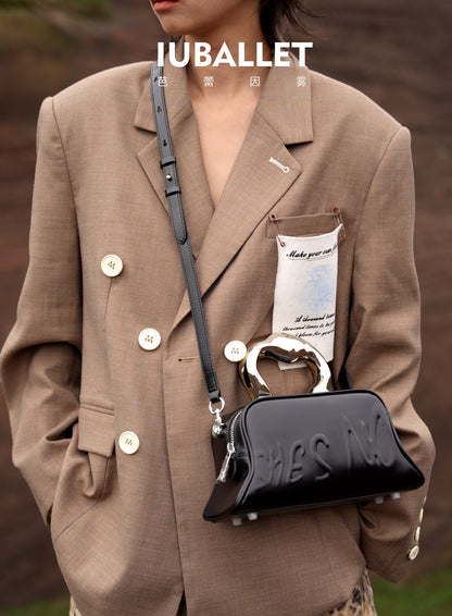 IUBALLET Niche Handle Letter Tote Leather Irregular Baguette Bag - CHARGED.