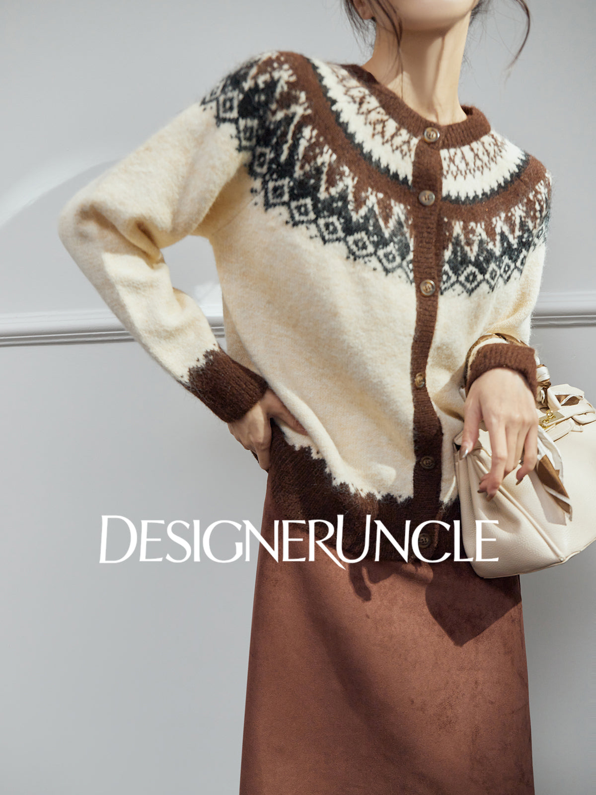 DGU| Off-white sweater fashion design soft and comfortable top - Georgia.