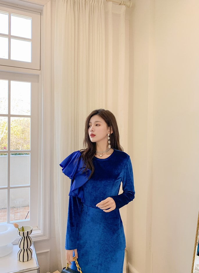DOLLY Elegant Velvet Crew Neck Long Sleeve Ruffle Long Banquet Dress-PELKA
