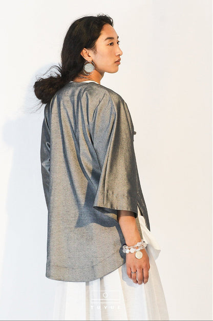 TUYUE Gray handmade buckle coat slanted robe top - CHRISTIAN.