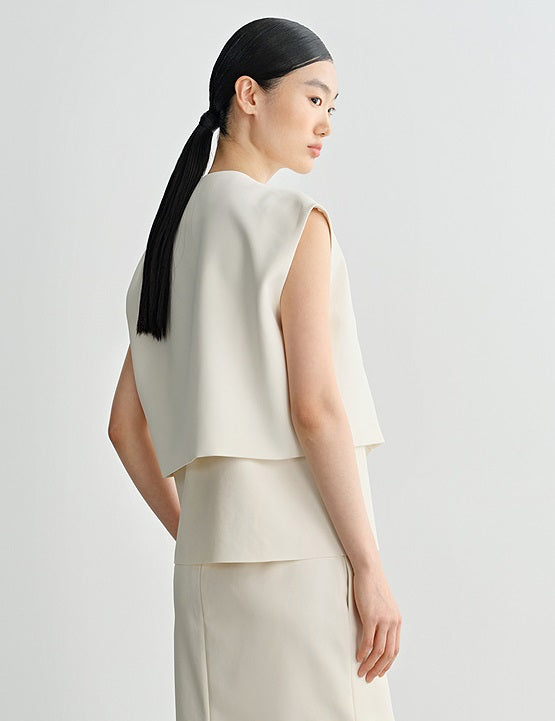 COMME MOI Lv Yan designer's curved placket cropped vest - POSEY.