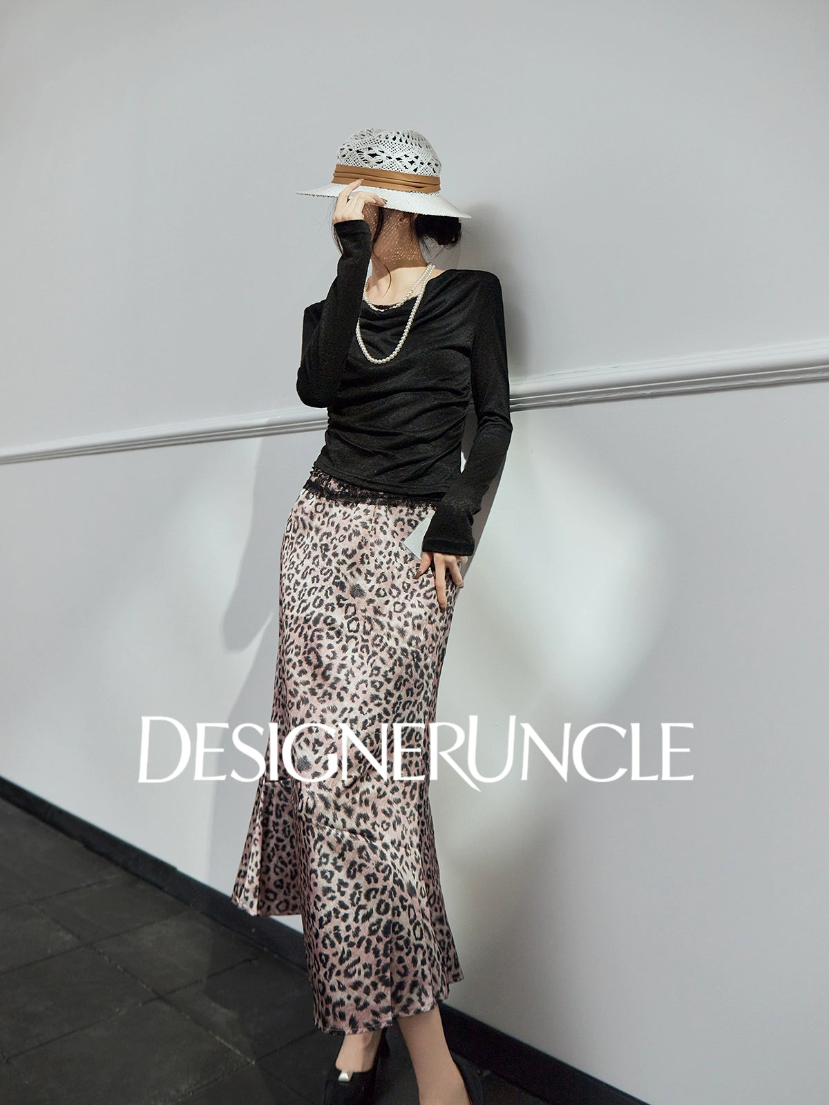 DGU |Black Sexy Lace Splicing Light Luxury Temperament Knitted Top - Brian.