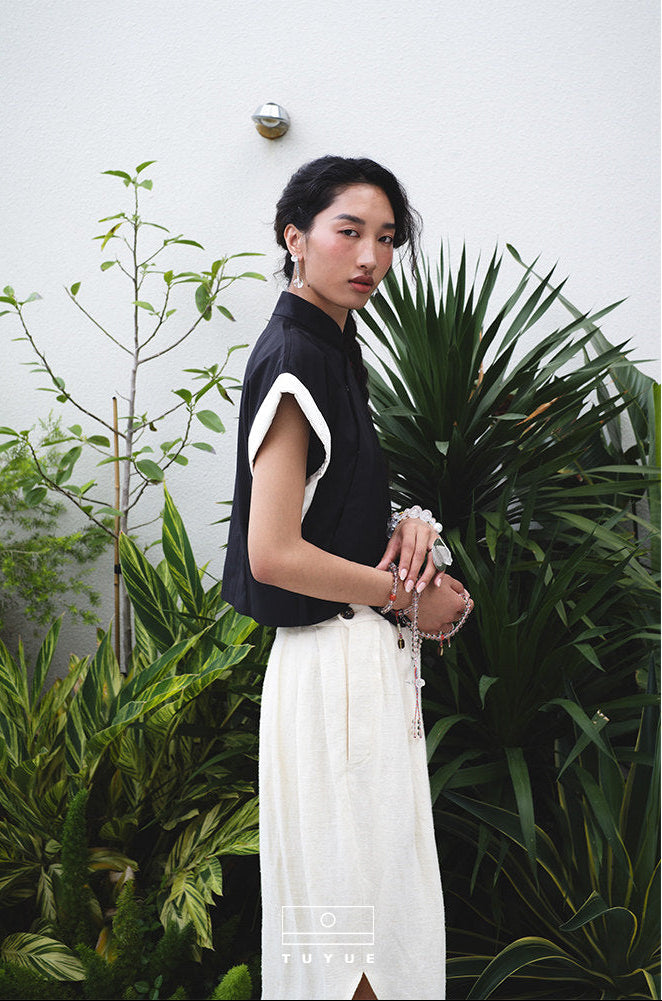 TUYUE Black Asymmetrical Placket Crisp Short Sleeve Top- MERLIN.