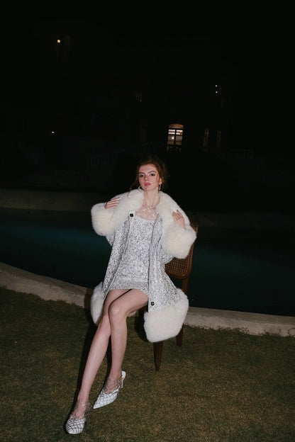 Wardrobes By Chen Elegant White Long Sleeve Medium Fur Coat-Nelo