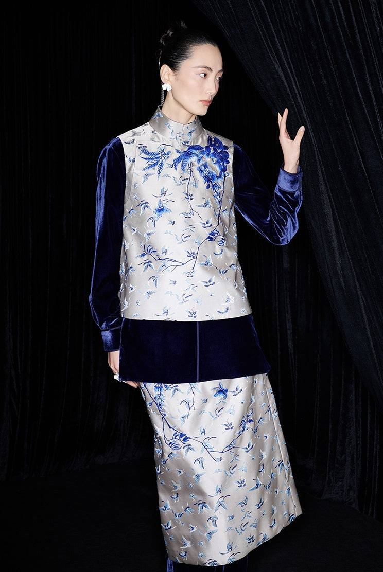 M essential Mackay designer butterfly jacquard blue vine and butterfly embroidery vest - DOME.