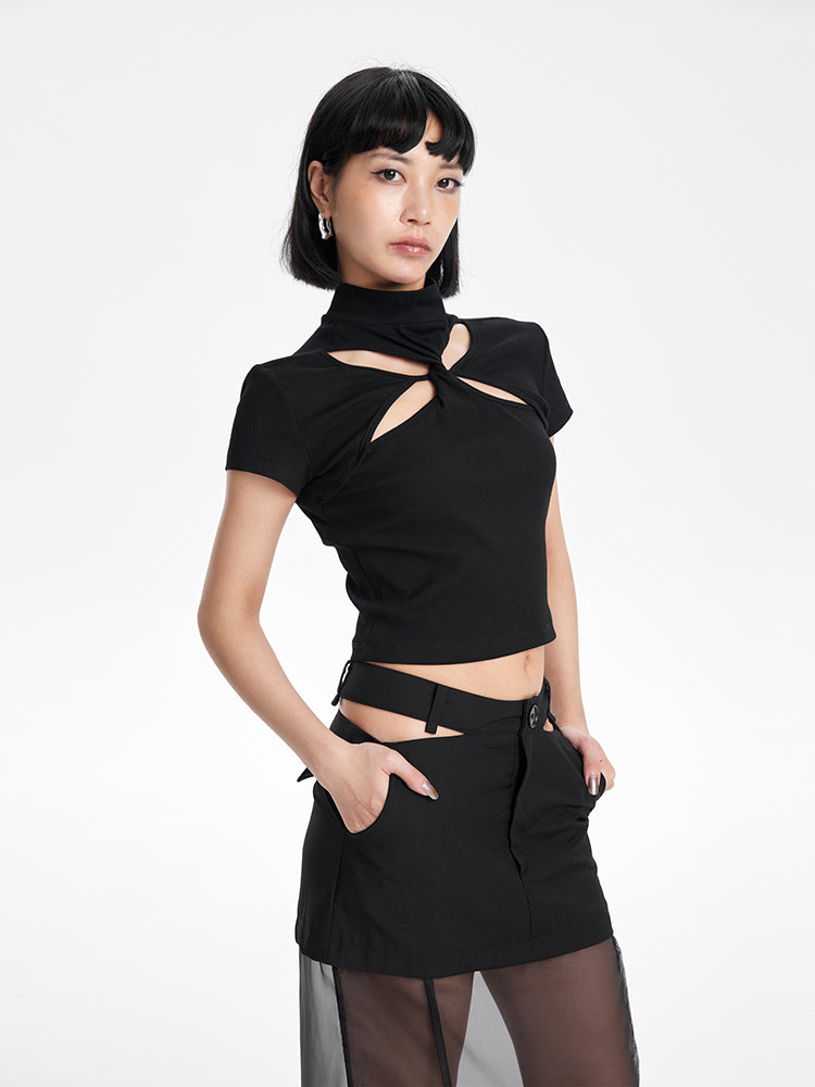 TINY IN american cropped cut-out top with a half-high neck -GOJO