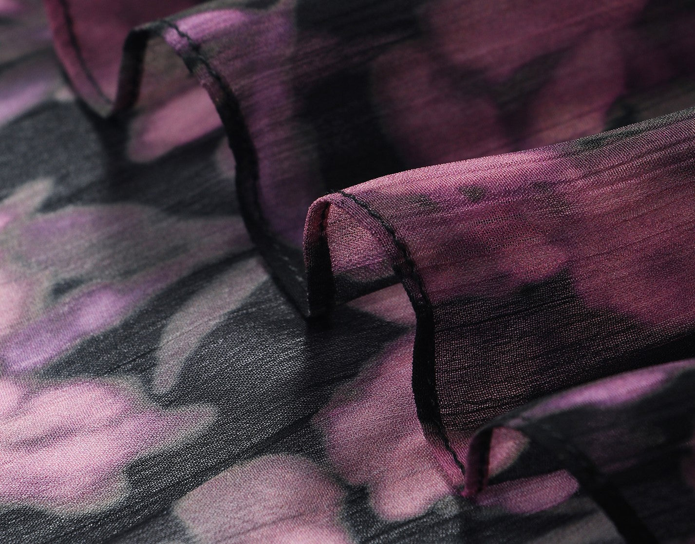 WANGXO | Stand Collar Shun Yu Wrinkled Print Sleeveless Ribbon Shirt -EVELINA.