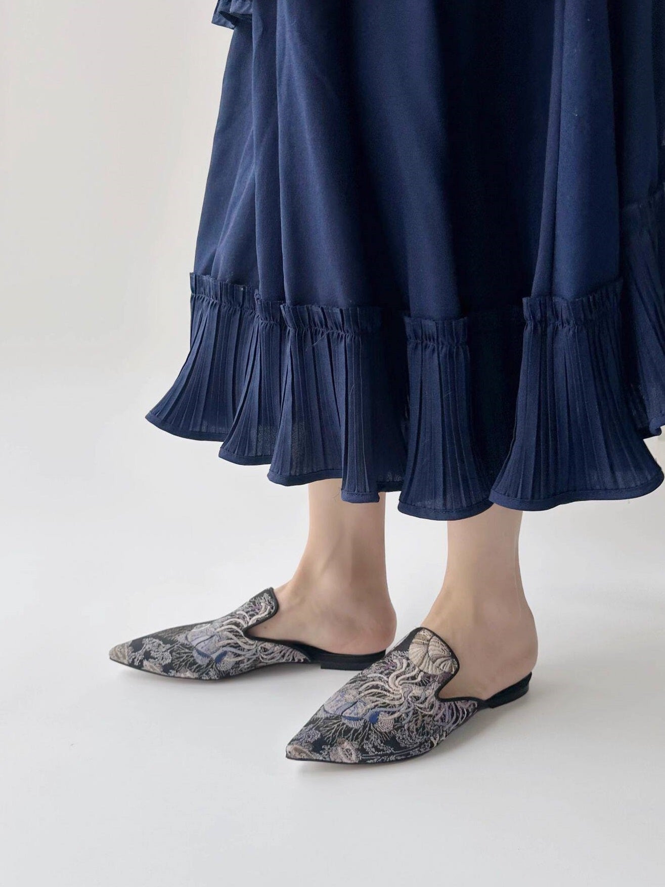 B-FEI women's flat pointed toe slippers-MURA.