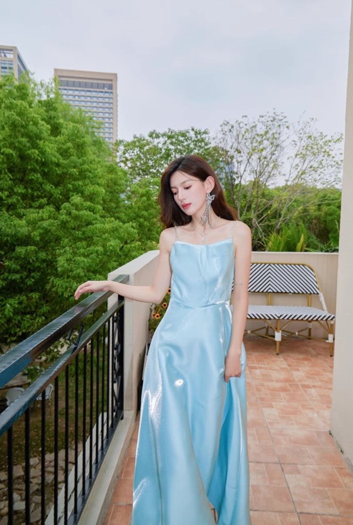 DOLLY High End Blue Off Shoulder Sleeveless Long Suspender Banquet Dress-AGATHA