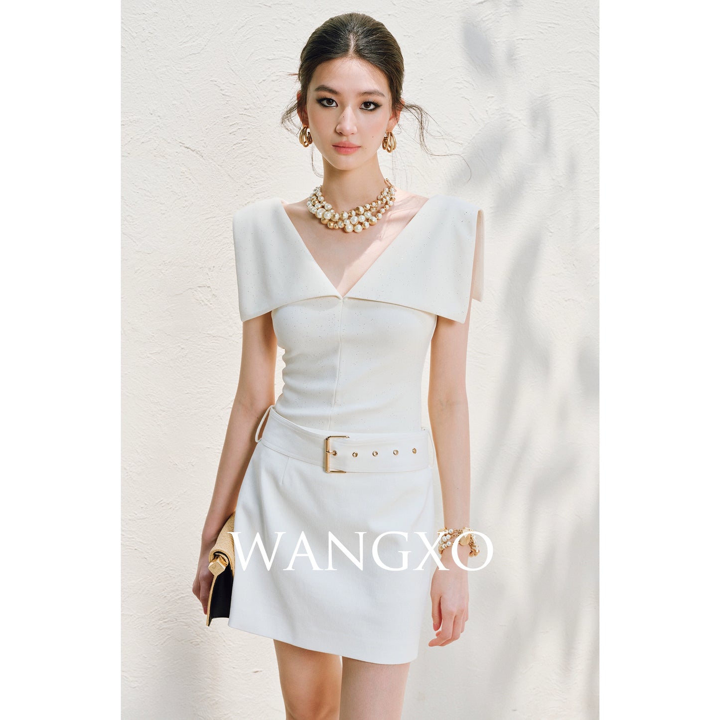 WANGXO | Fine Glitter-Sprinkled Silver High-Elastic Hemp Knit  Layered V-Neck Slim Elegant Top -SANA