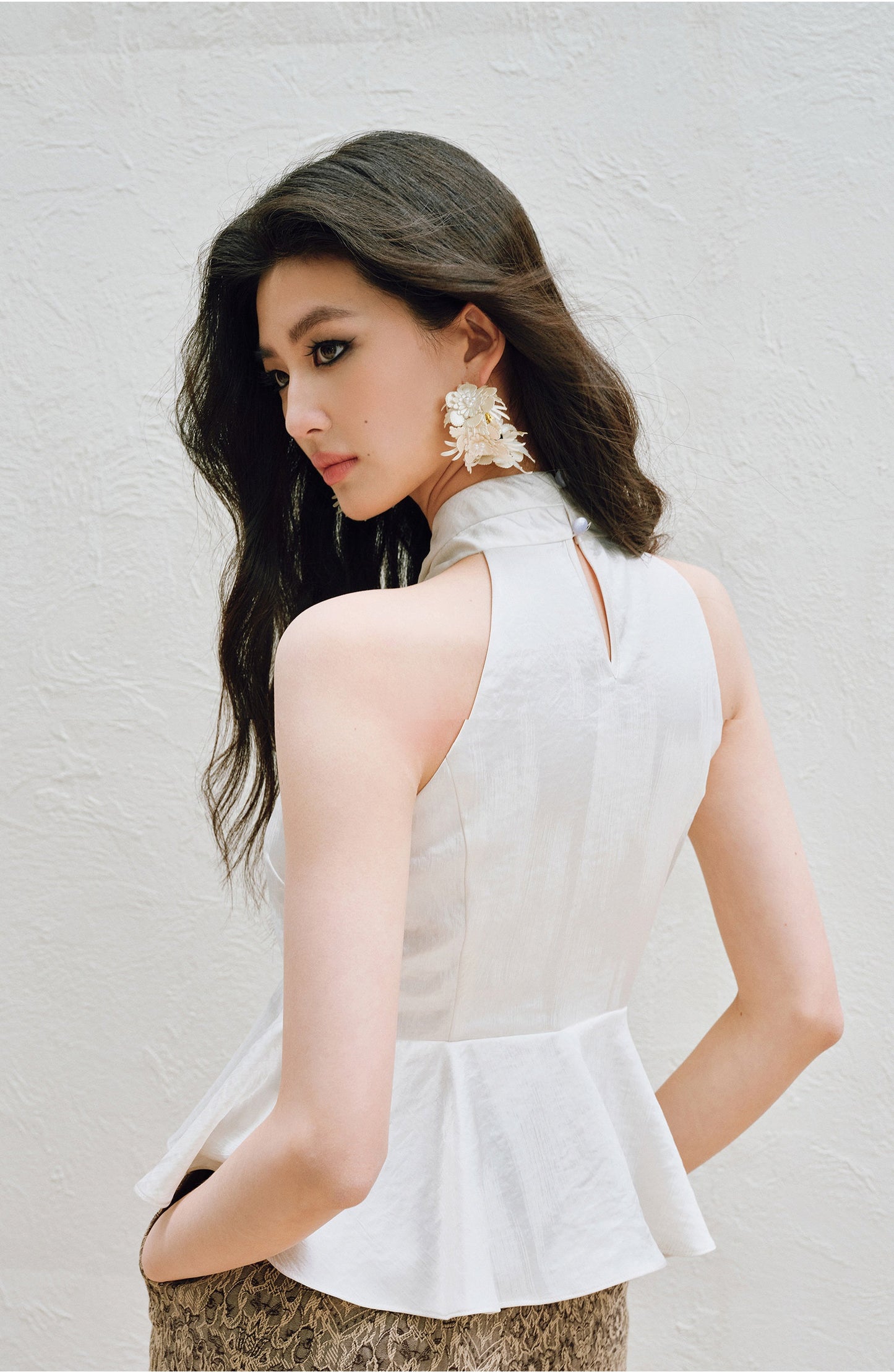 WANGXO Hand-Pinched Pleats Cross Halterneck Umbrella Swing Top with Sculpted Elegance -NYRA