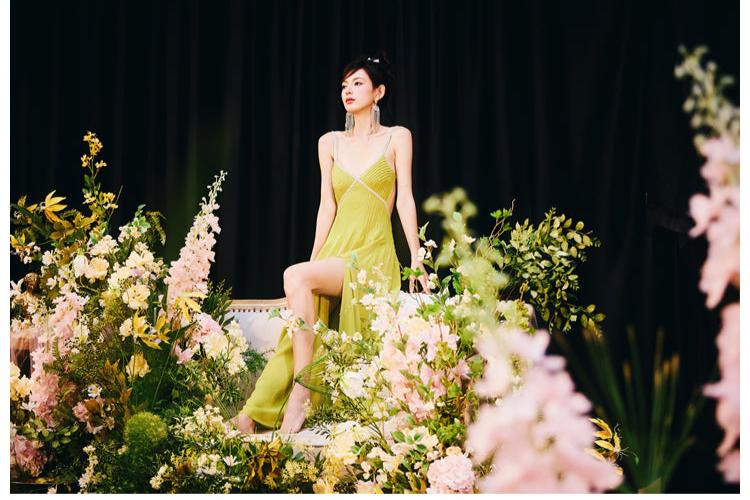 DOLLY Elegant Green V-Neck Sleeveless Slim Fit Backless Slit Resort Dress-JUN