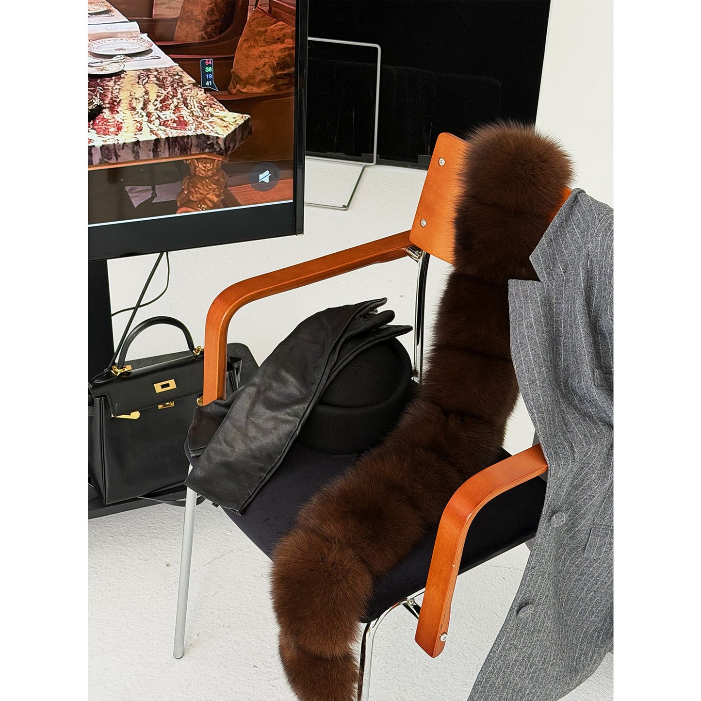MEI SANGUAN coffee color medieval fox fur scarf - JULIAN