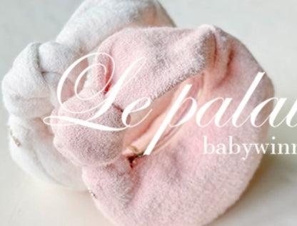 Le Palais Vintage Luxury White Fur Hand bag Plush Vest High Waist Wide-leg Pants Suit-Sonia