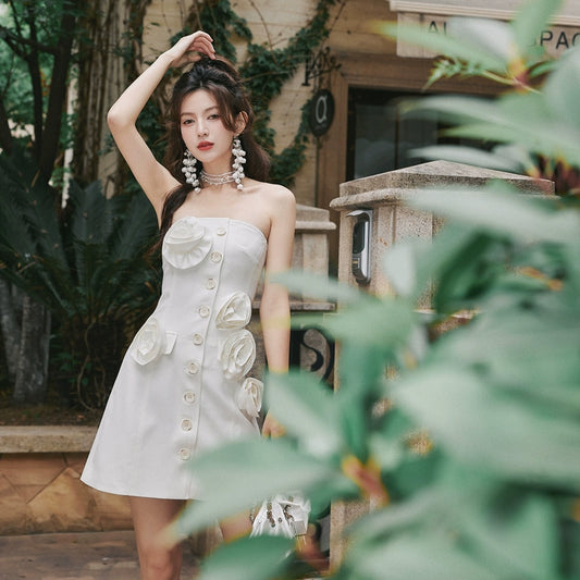 DOLLY Elegant White Flower Bud Chest Wrap High Waist Shor t Banquet Dress-LOLO