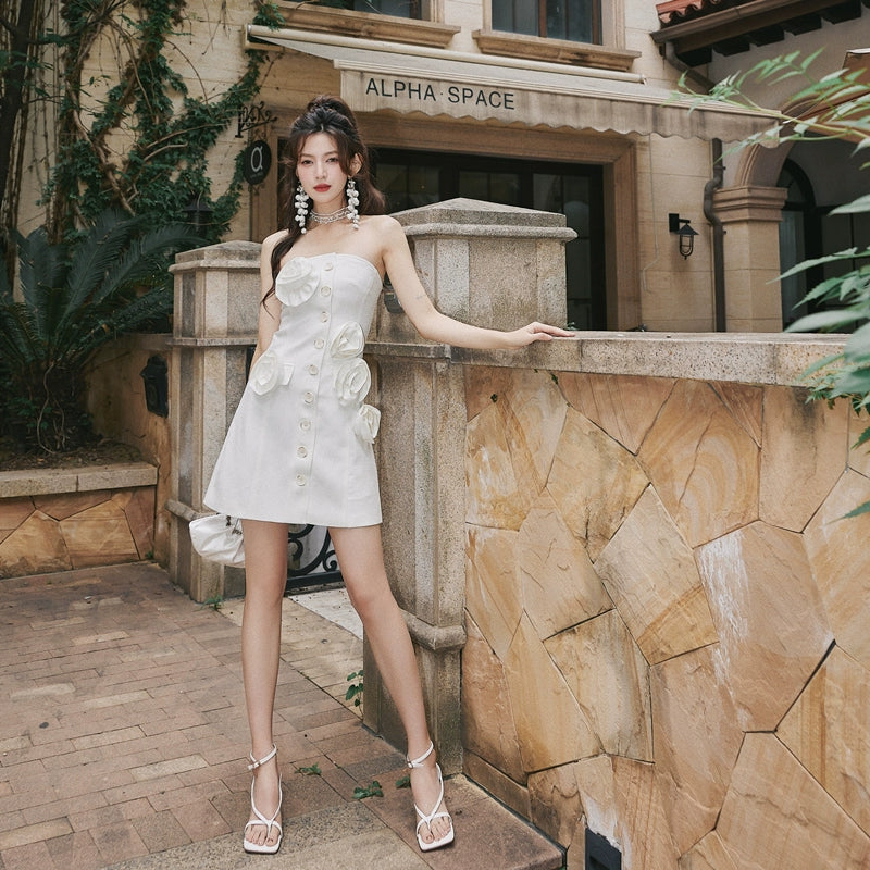 DOLLY Elegant White Flower Bud Chest Wrap High Waist Shor t Banquet Dress-LOLO