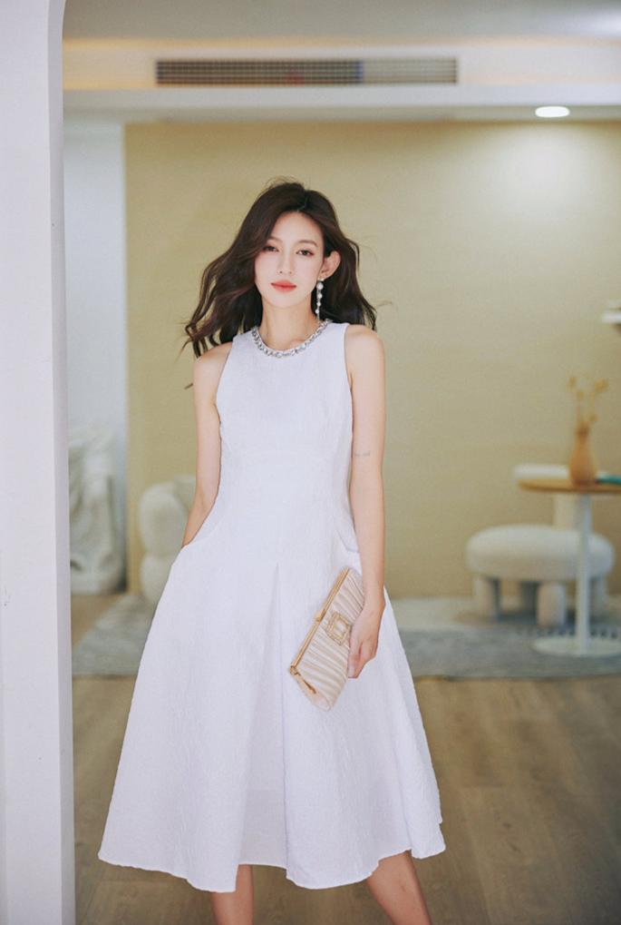 DOLLY Elegant White Crew Neck Sleeveless Long A-Line Dinner Dress-SIBYL