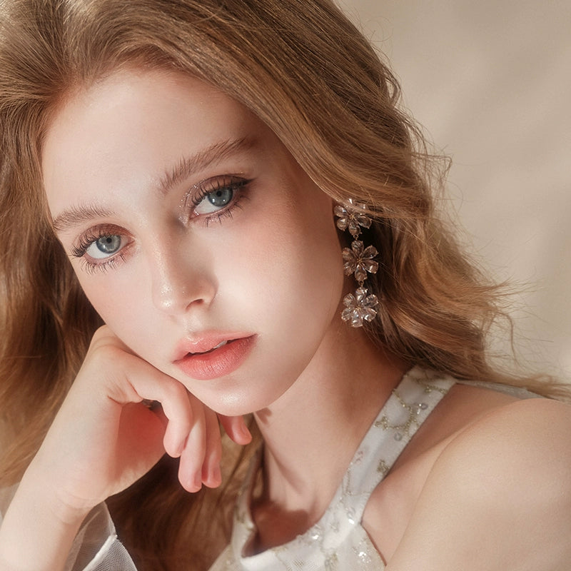 Wardrobes by Chen Elegant Gold Sun Flower Diamond Earrings-Unii