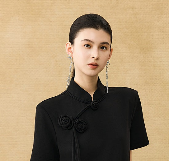 HECO Chinese Handmade Rose Tassel Short Sleeve T-Shirt  - GRADE.