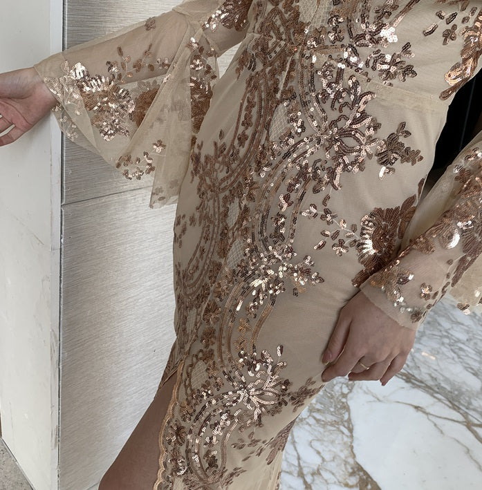 DOLLY Elegant V-Neck Long Sleeve Sequin Hip Flared Fish Tail Banquet Dress-MAY