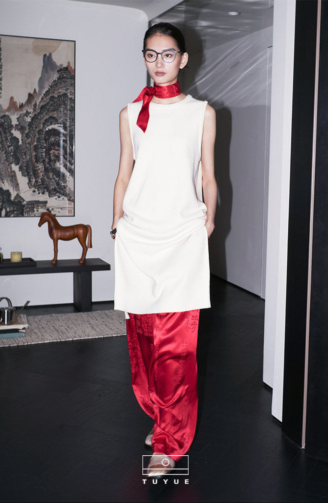 TUYUE Simple and elegant knitted crew neck sleeveless double slit dress- BRONU.