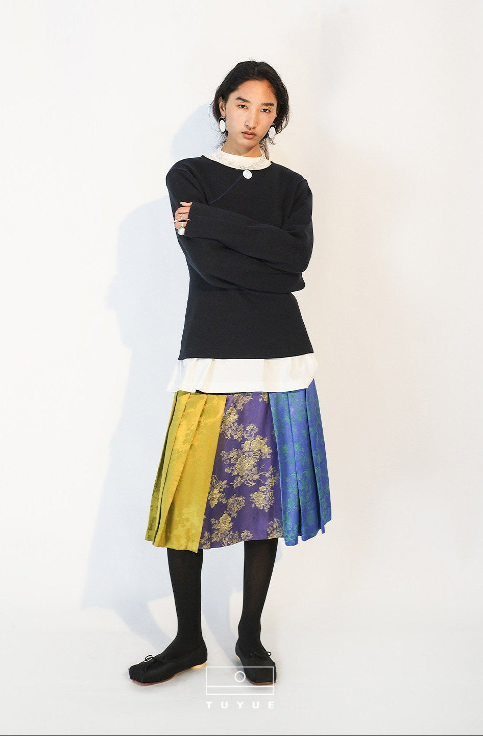 TUYUE Wool Crew Neck Shoulder Knitted Long Sleeve Top - JOYCE.